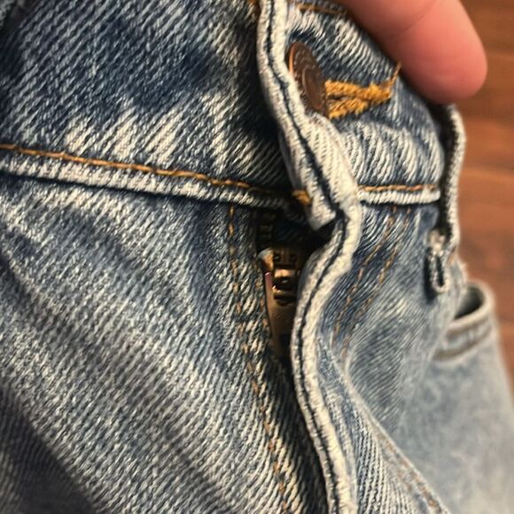 Vintage Levi’s 511 Blue Distressed Denim Jeans - Picture 7 of 11